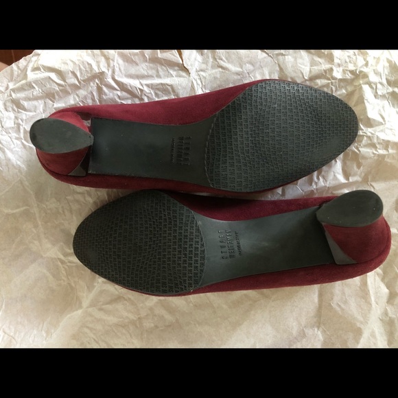 Size 9M Bordeaux Suede Stuart Weitzman heels - Picture 8 of 14